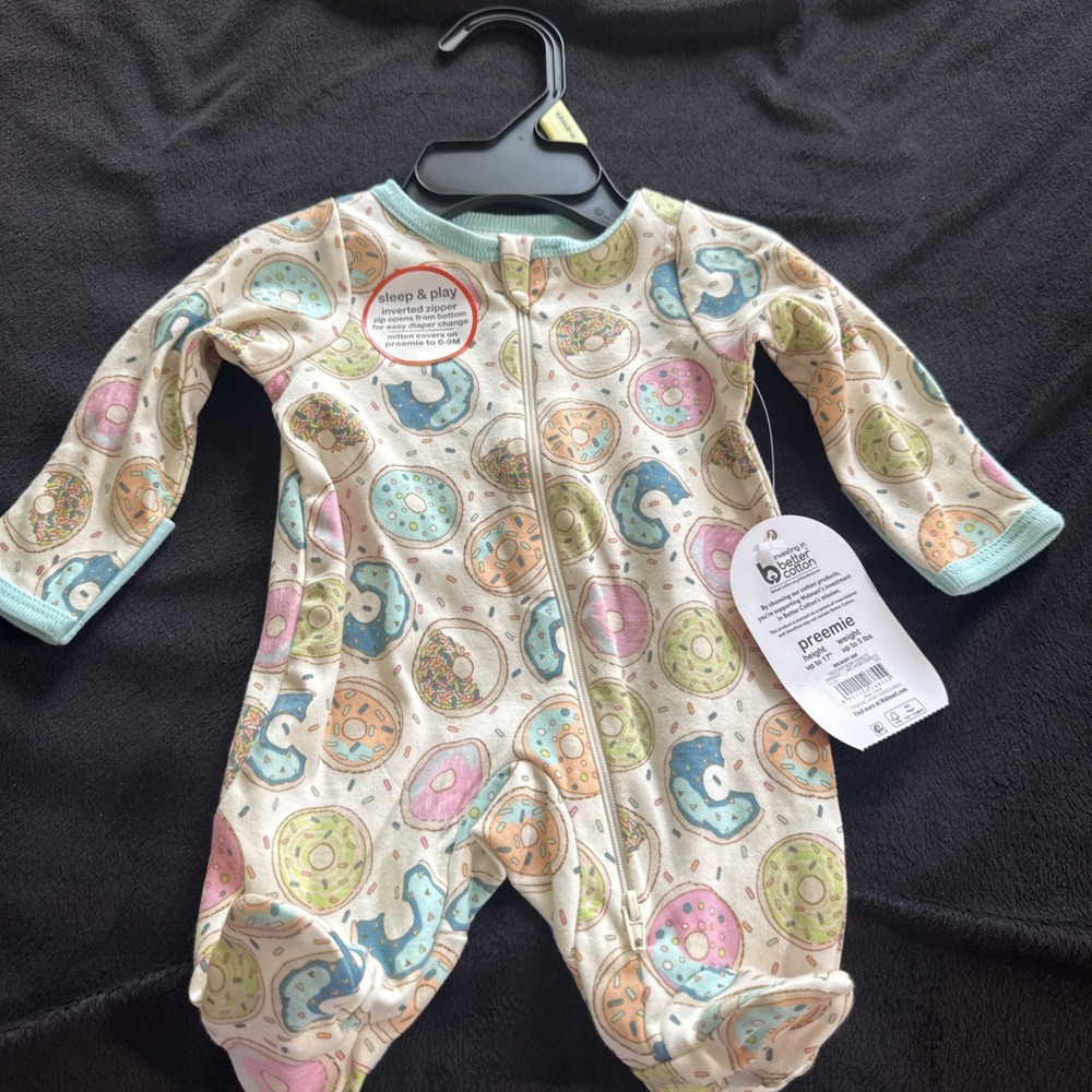 Infant Preemie Size Sleeper With Full Zipper Fun‎ Donut Pattern NWT